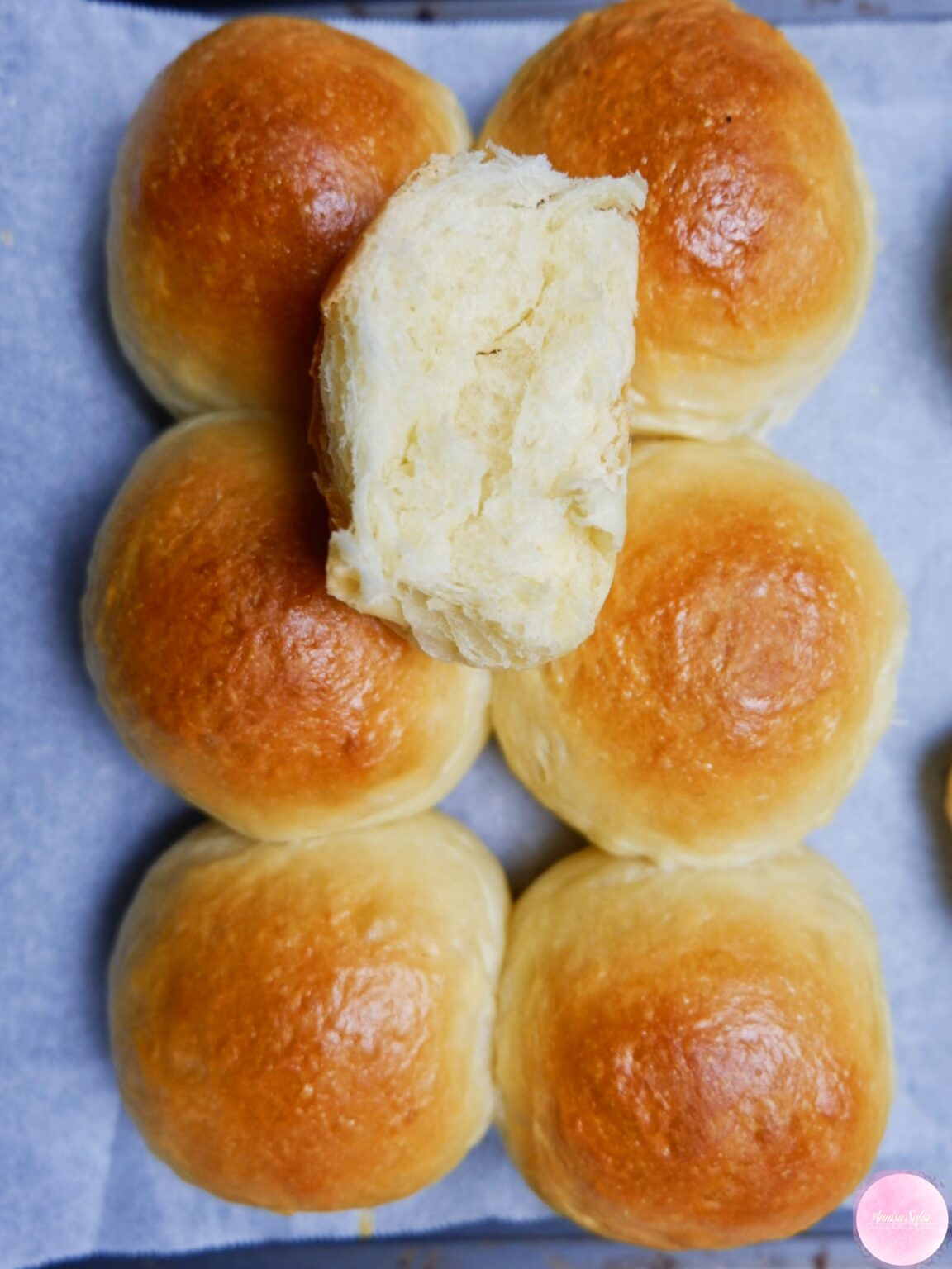 Multipurpose Basic Bread Roll - Annisa Sofia